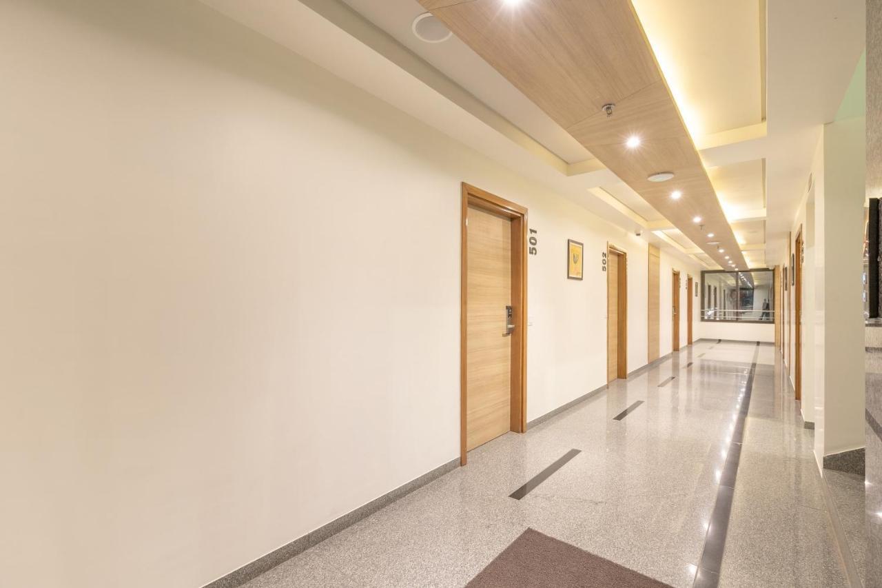 Hotel Silvera Grand アーメダバード エクステリア 写真