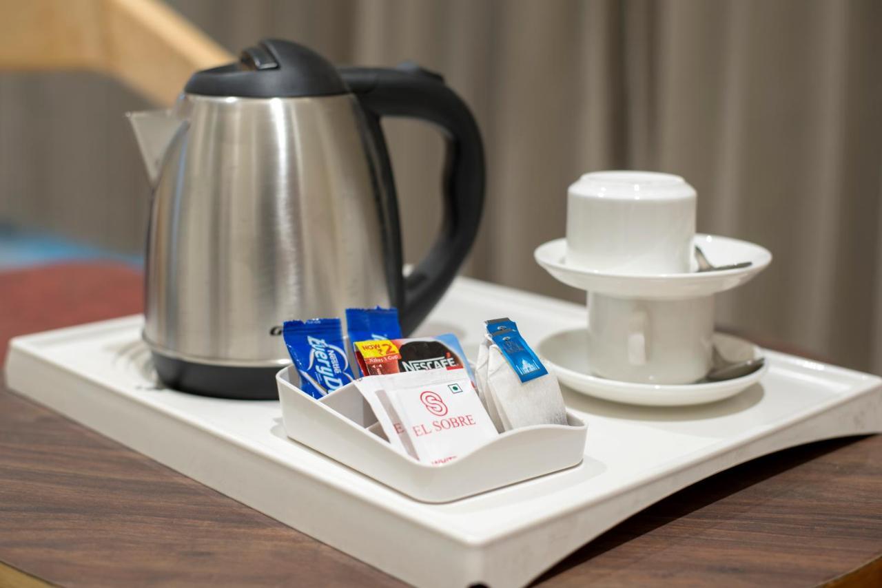 Hotel Silvera Grand アーメダバード エクステリア 写真